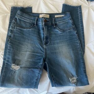PacSun Women's Cropped Distressed Denim Jeans